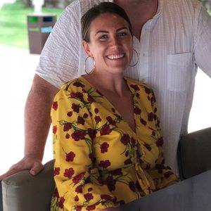 *LAST CALL* Topshop Floral Flowy Blouse